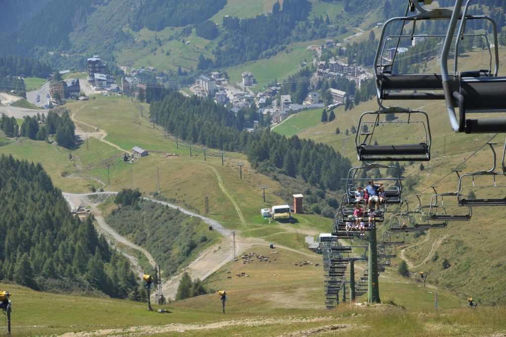 Precipita da 80 metri, 26enne muore in Val Brembana