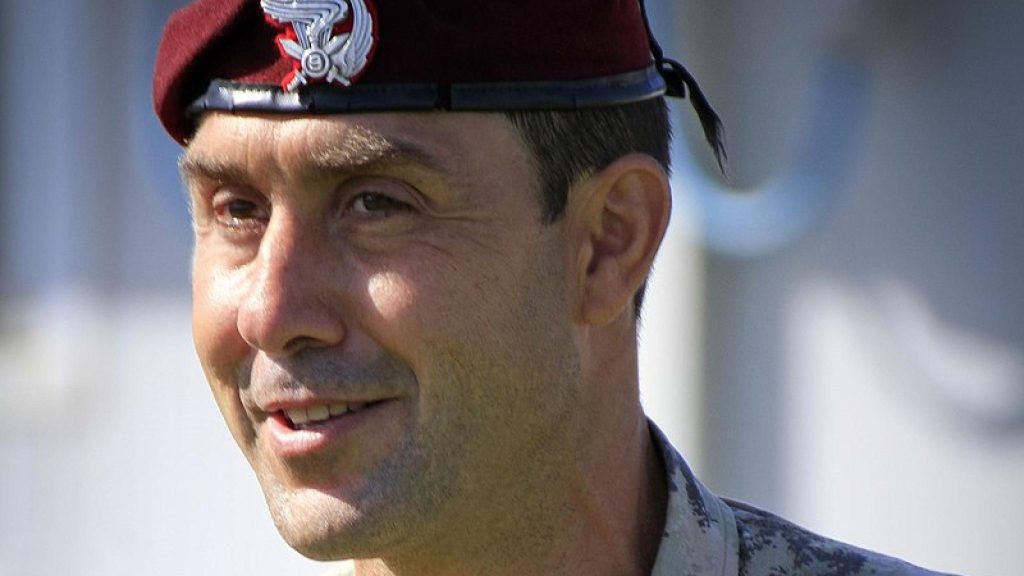Libro omofobo, Vannacci rimosso da Istituto militare