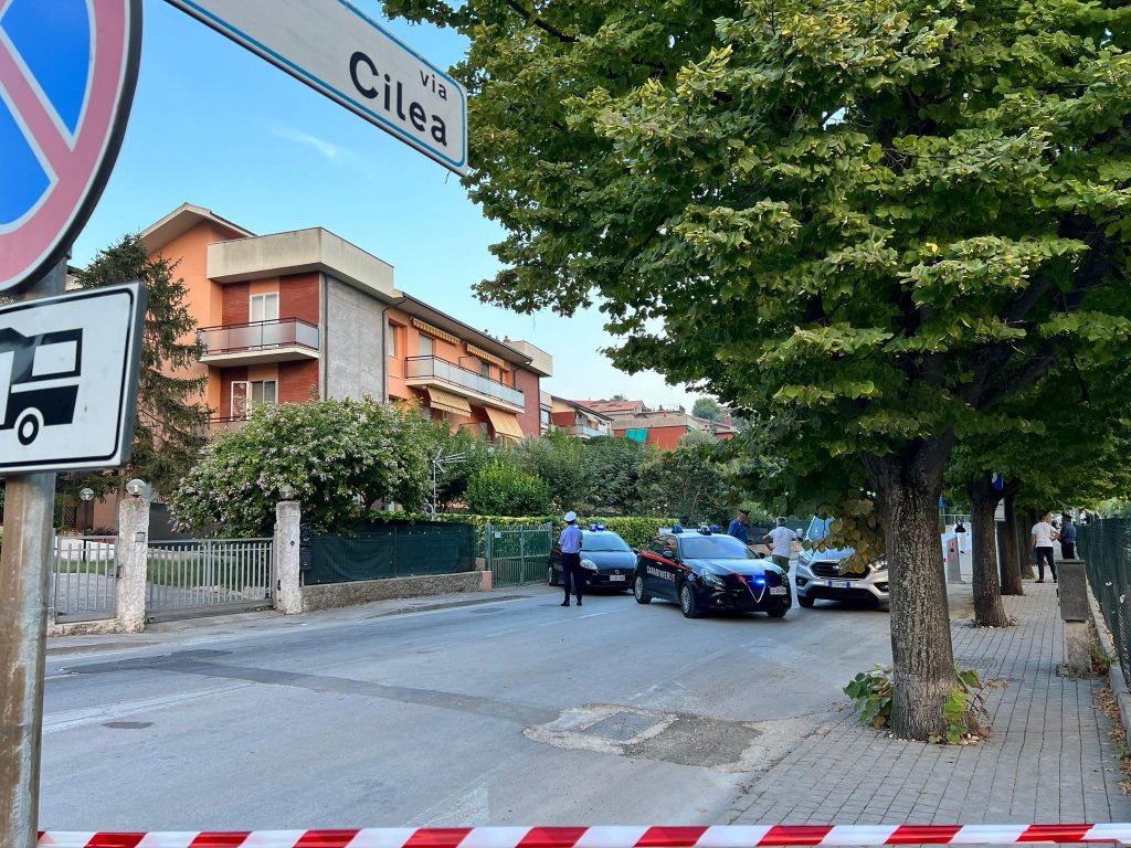 Sirolo, ucciso in strada con colpo di fiocina