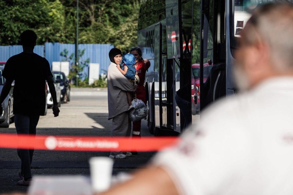 Migranti Belgio, stop asilo uomini single