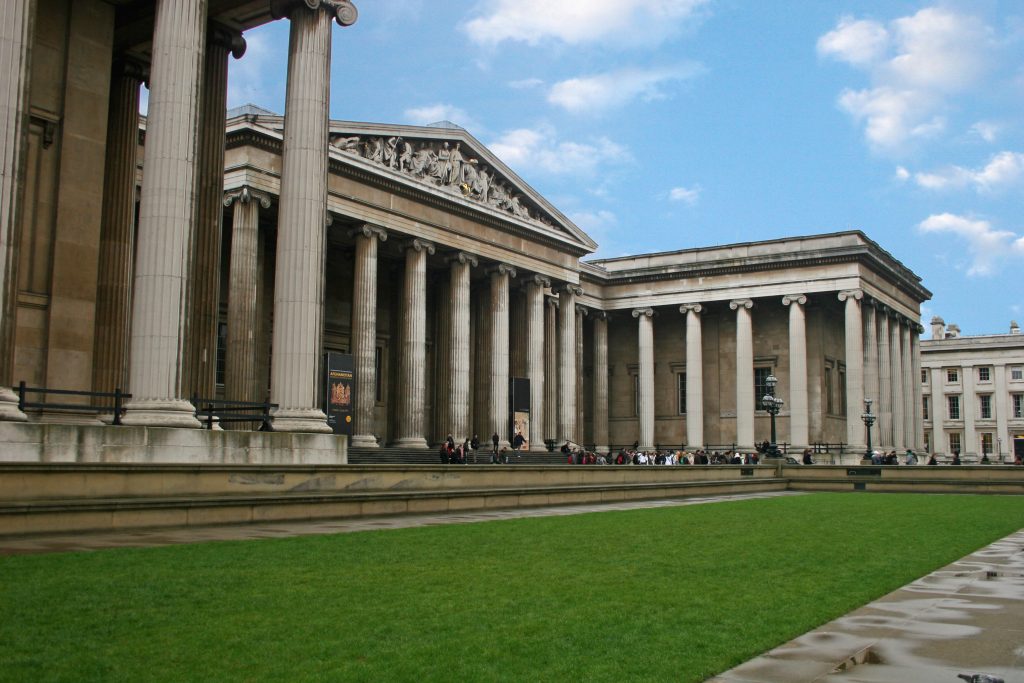 Furti al British Museum, caccia al tesoro sul web