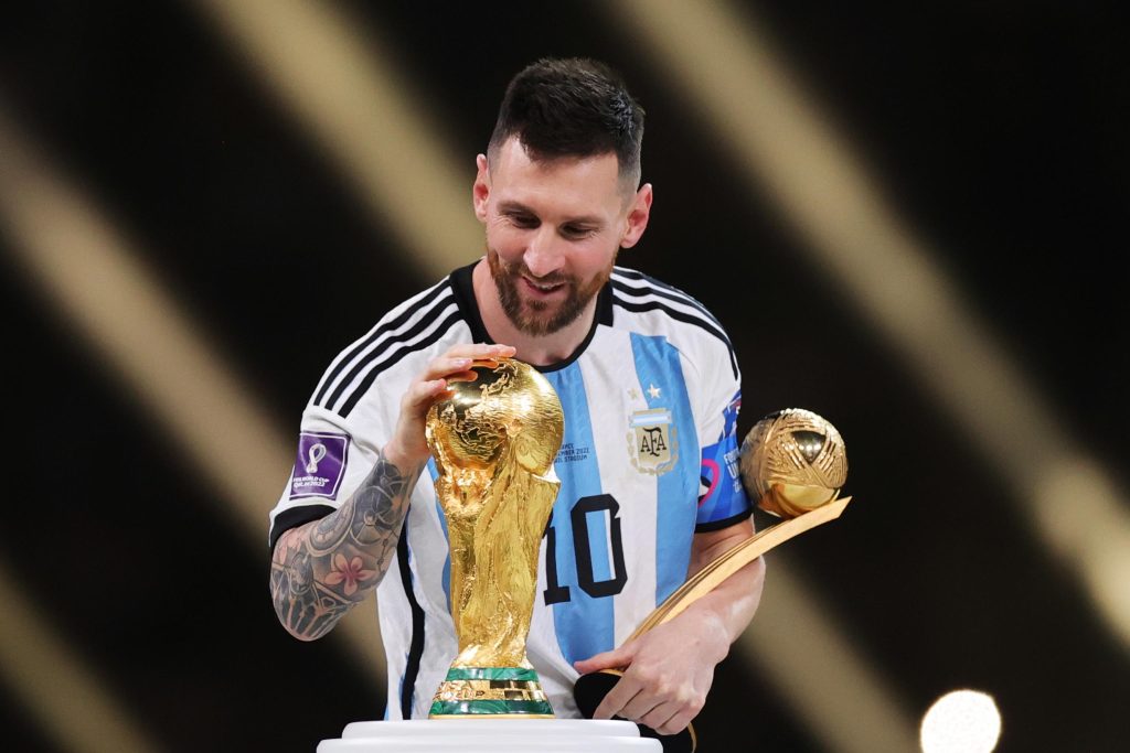 Mondiali falsati, l’accusa di van Gaal: “Messi doveva vincere”