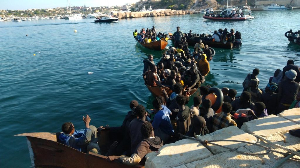 Sbarchi no-stop, 40 dispersi in mare
