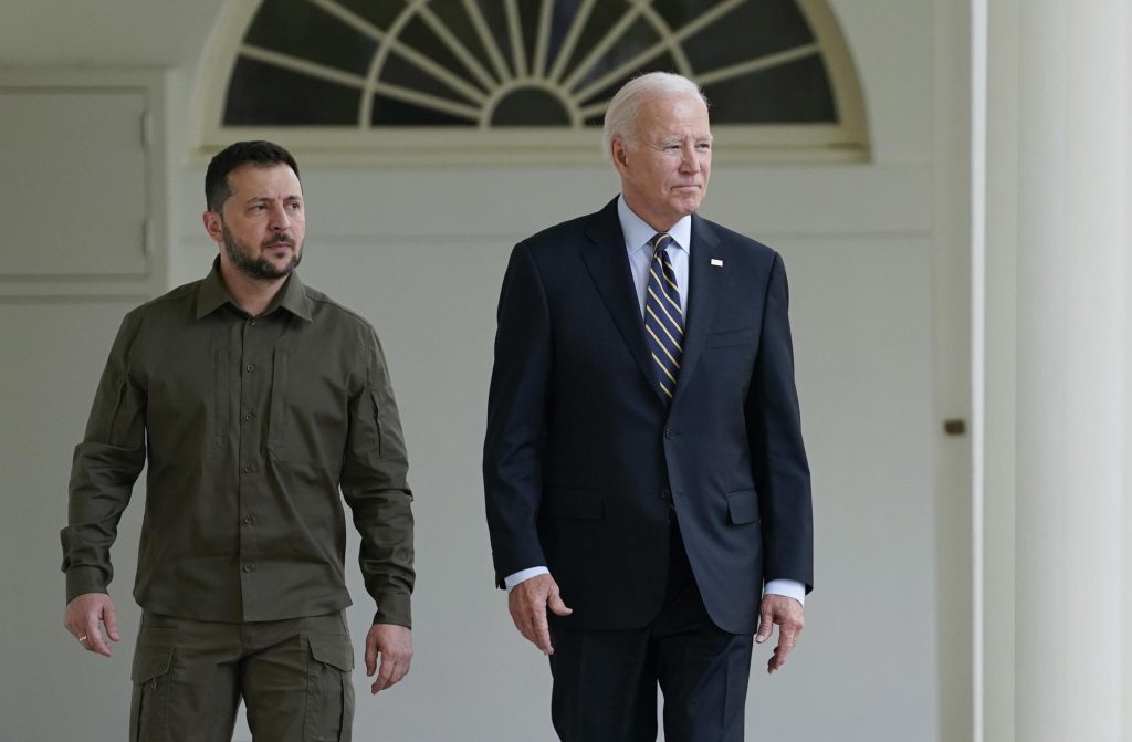Biden accoglie Zelensky