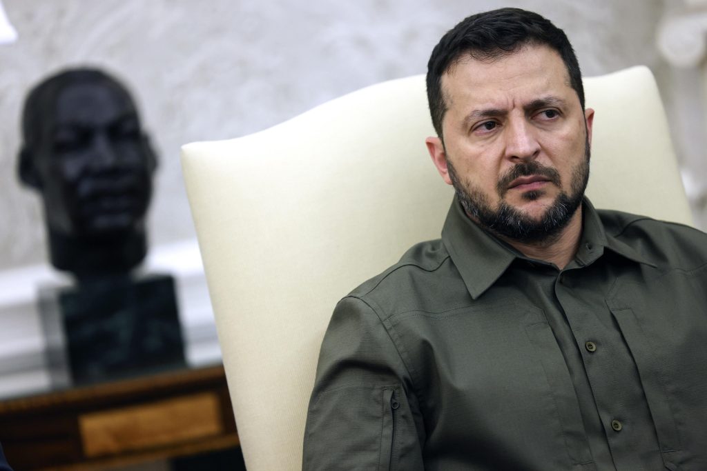Zelensky in Canada. In Ucraina procede la controffensiva