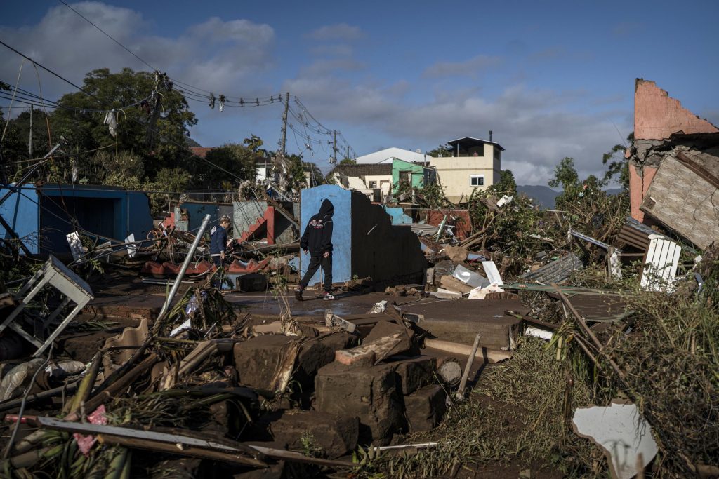 I morti dell’alluvione in Brasile salgono a 50