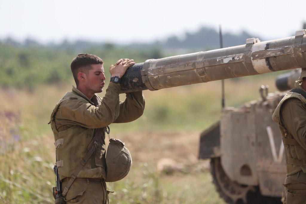 Continua lancio di razzi tra Hamas e Israele