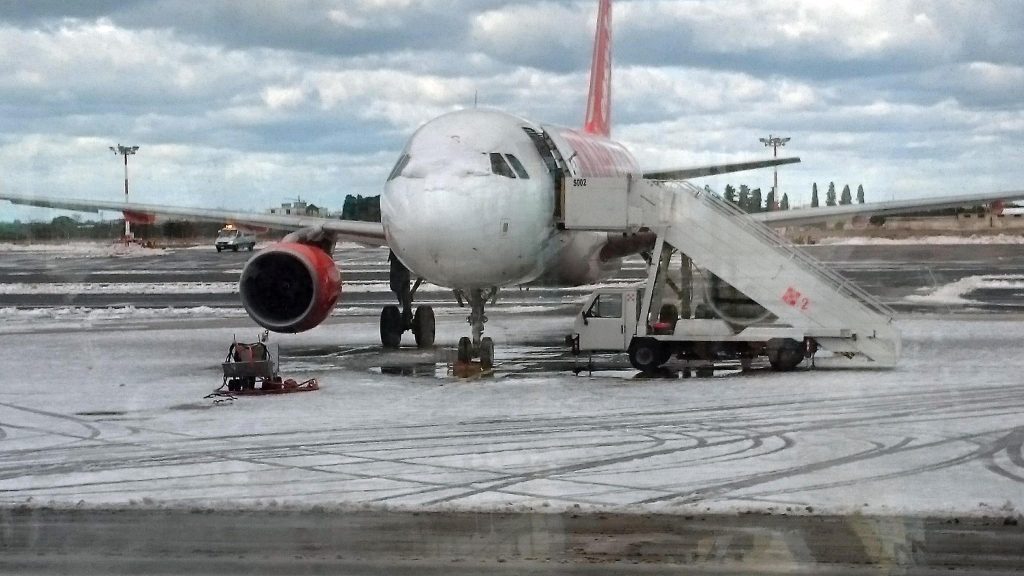 Attacco hacker anti-Israele a tre aeroporti italiani