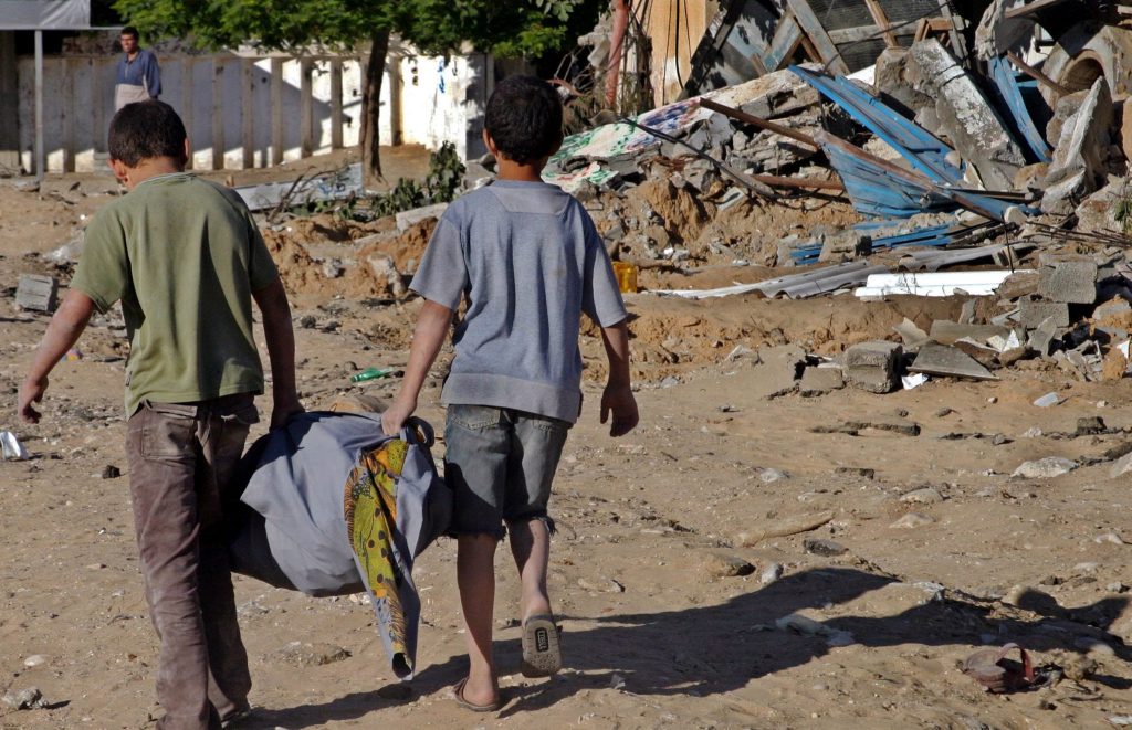 Arresti a Gaza dopo i saccheggi nei magazzini dell’Onu