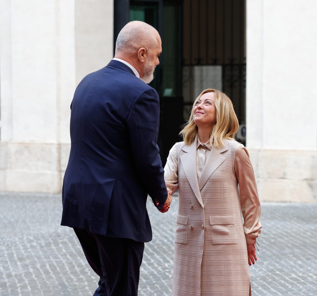 Meloni incontra Rama: protocollo d’intesa per i migranti