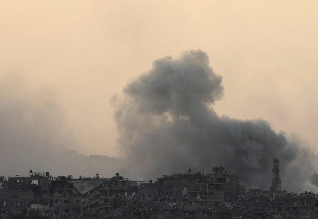 Salgono a 11.320 le vittime nella Striscia di Gaza