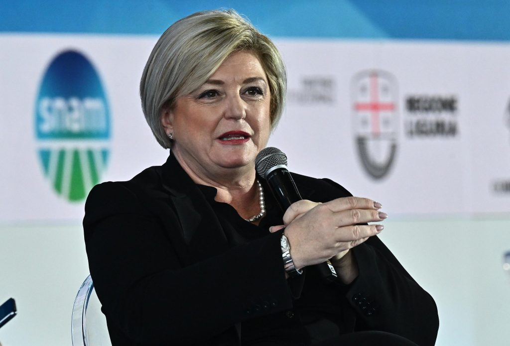 Salario minimo, la maggioranza delega al Governo