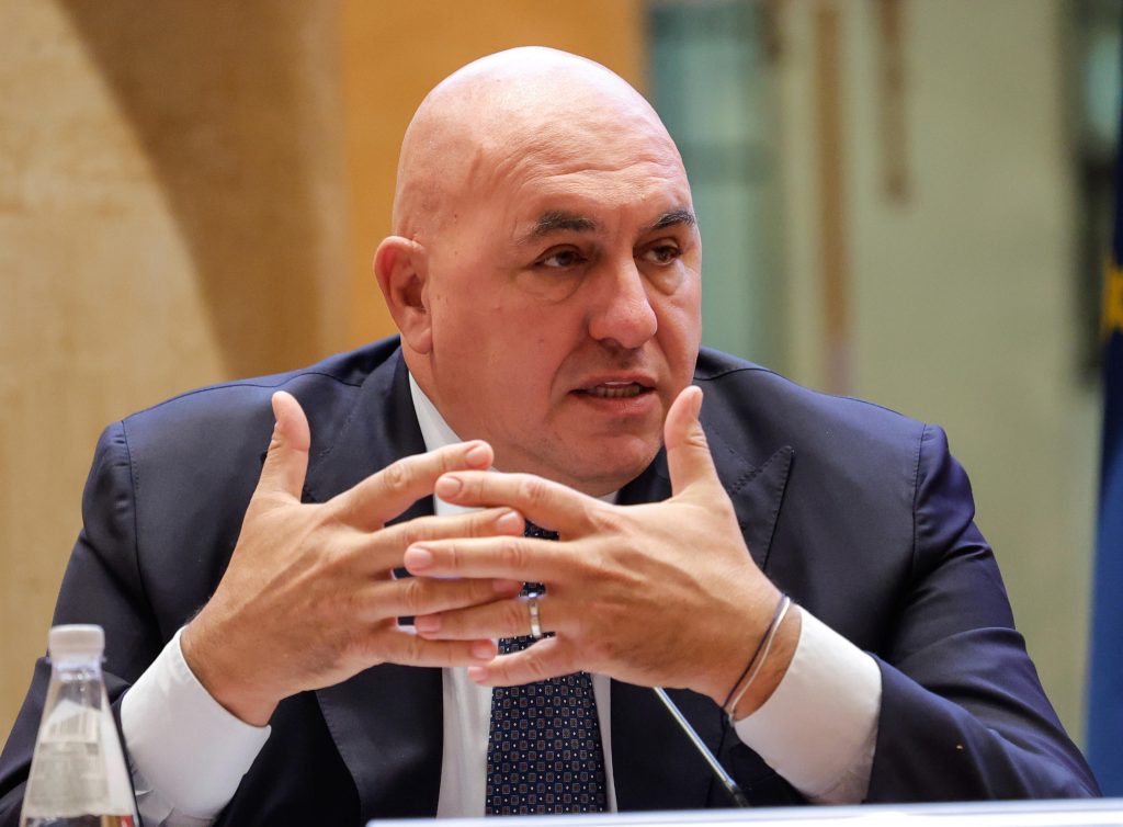 Caso toghe, Crosetto risponde alla Camera