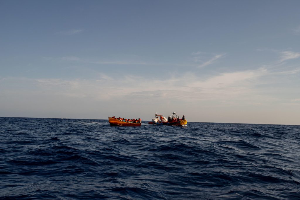 Domani a Taranto arriverà la Geo Barents con 44 migranti a bordo