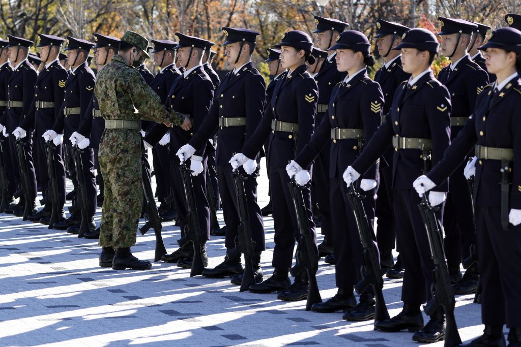 Abusi sessuali nell’esercito, tre soldati condannati in Giappone