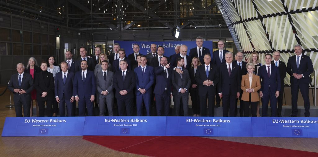 Ue: accelerare processo di adesione dei Balcani