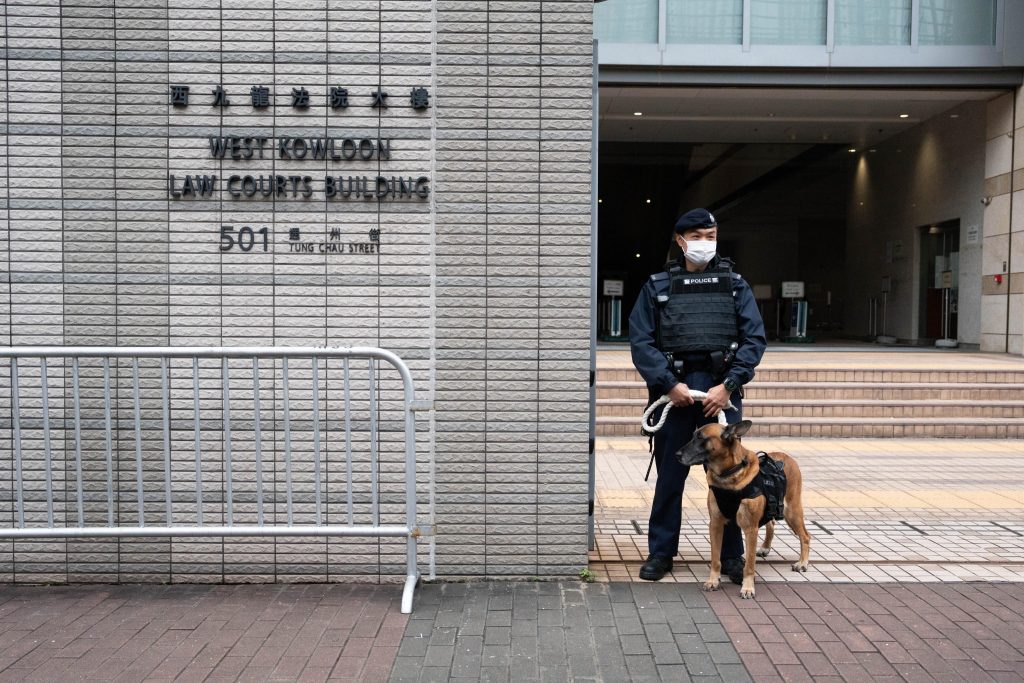 Il processo al magnate pro democrazia Jimmy Lai a Hong Kong