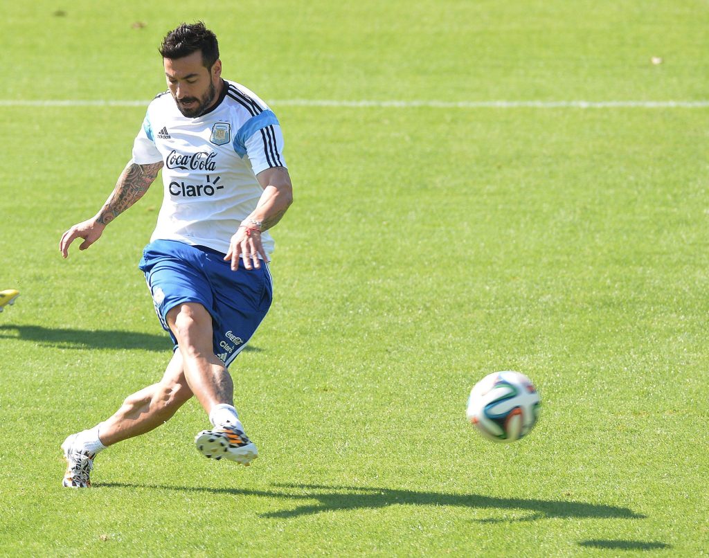 Lavezzi ricoverato dopo una rissa