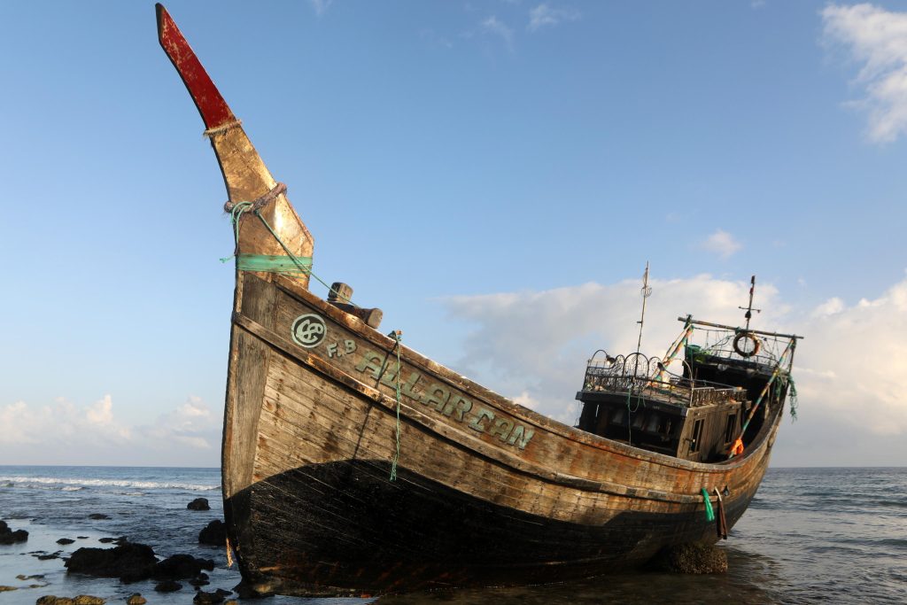Appello Onu: “salvare barca con 185 Rohingya alla deriva”