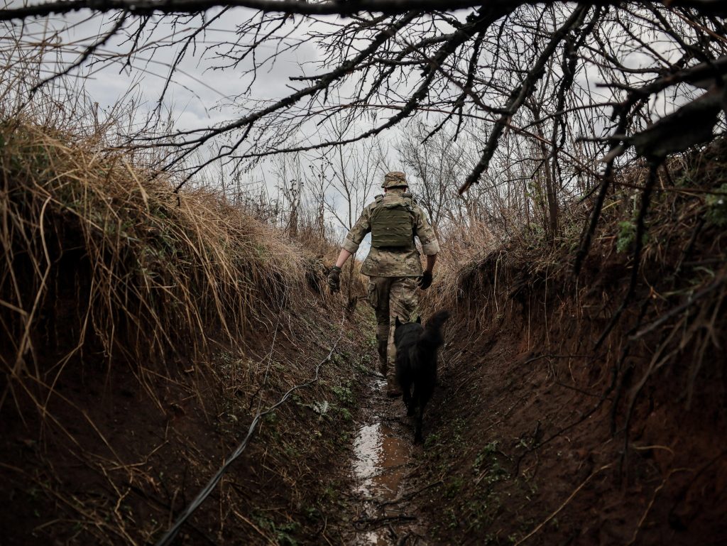 Mosca annuncia controllo di Marinka, in Donetsk