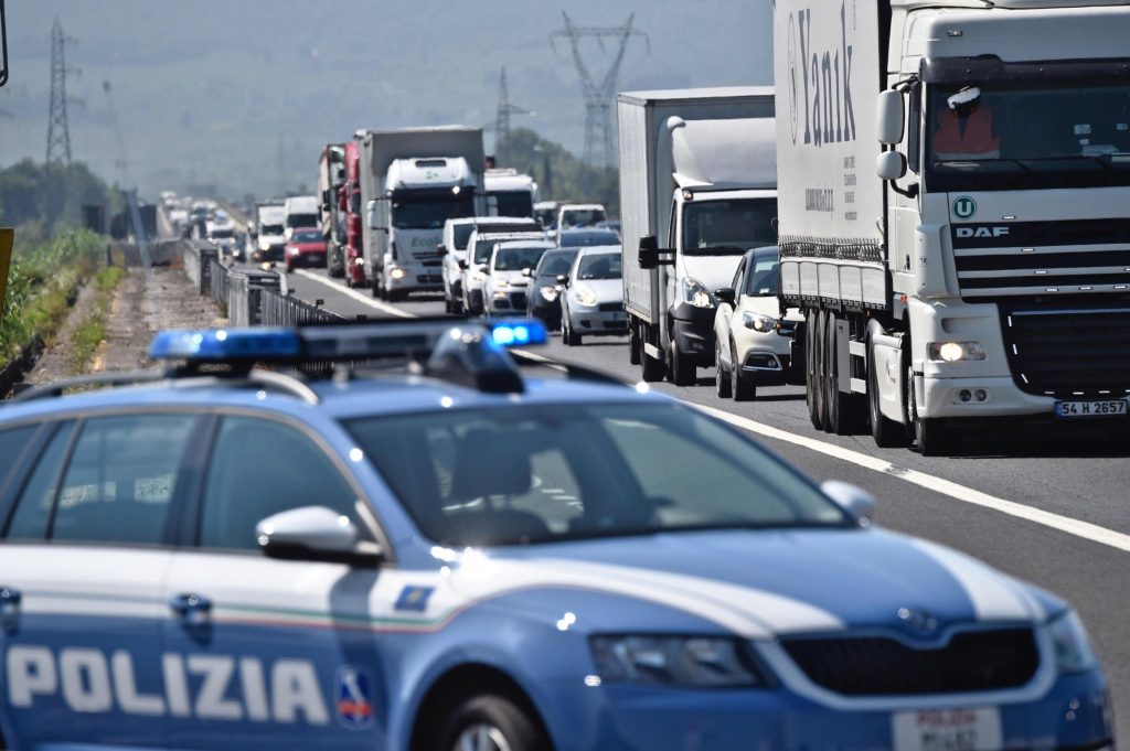 Accoltellata in autostrada, l’ex: non c’entro niente