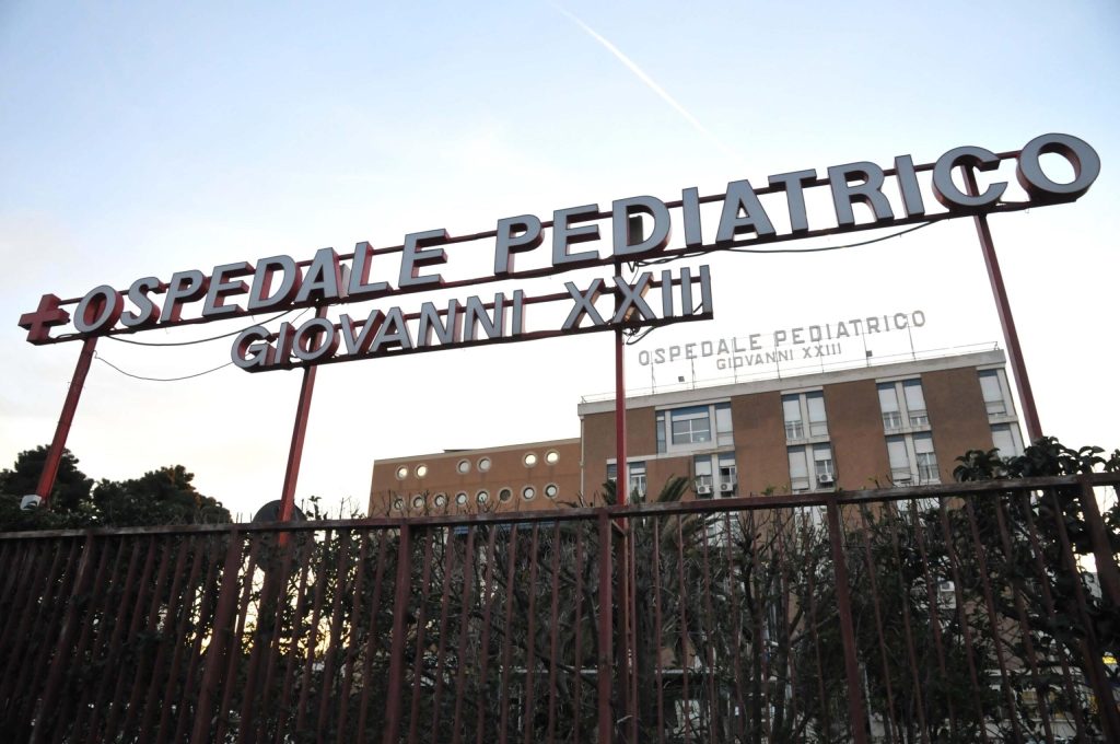 Infermiere aggredito al pediatrico di Bari