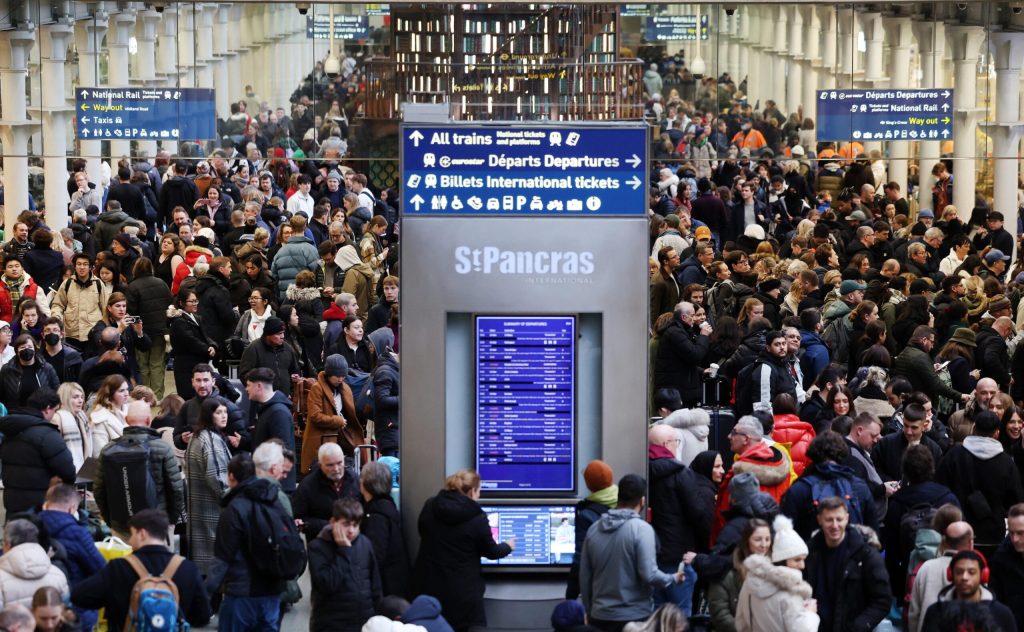 Londra, cancellati 41 treni Eurostar: disagi per migliaia di persone