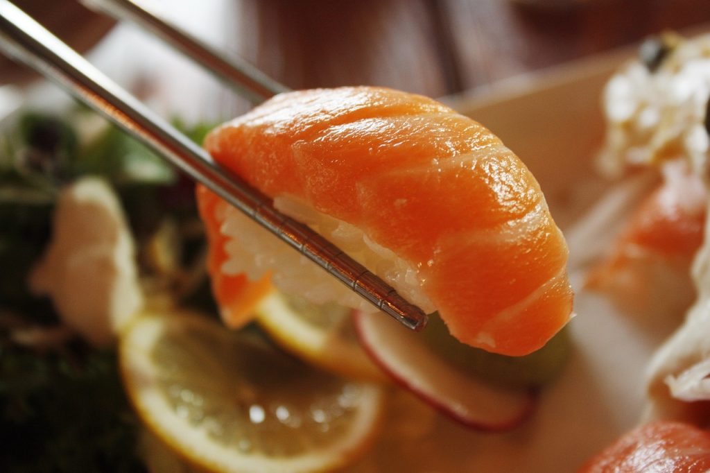 Oltre 200 persone si sentono male dopo aver mangiato sushi in North Carolina