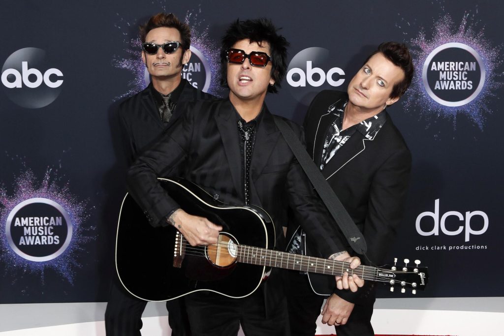 Green Day cambiano loro brano per criticare Donald Trump