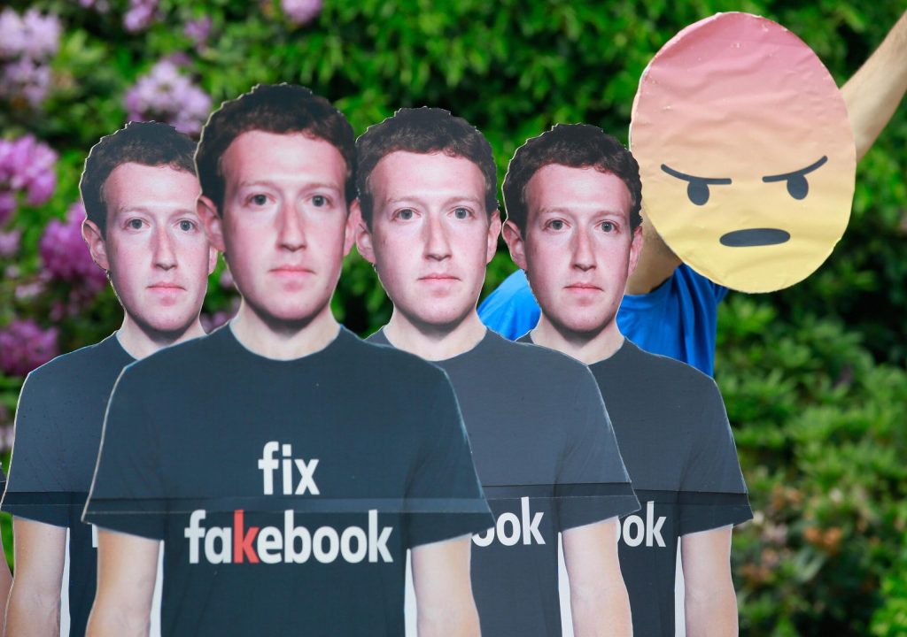 Facebook: 20 anni di like per cambiare il mondo