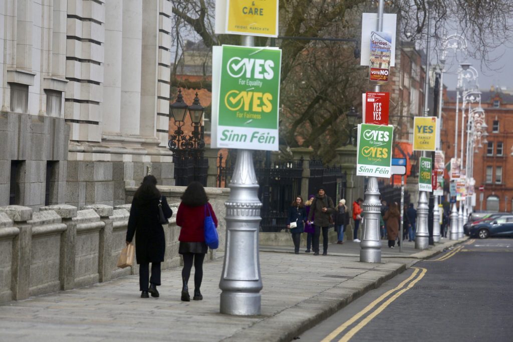 IRLANDA REFERENDUM FAMIGLIA DONNE