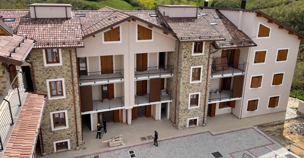 Elegant, italian and quality: Alba Doors products