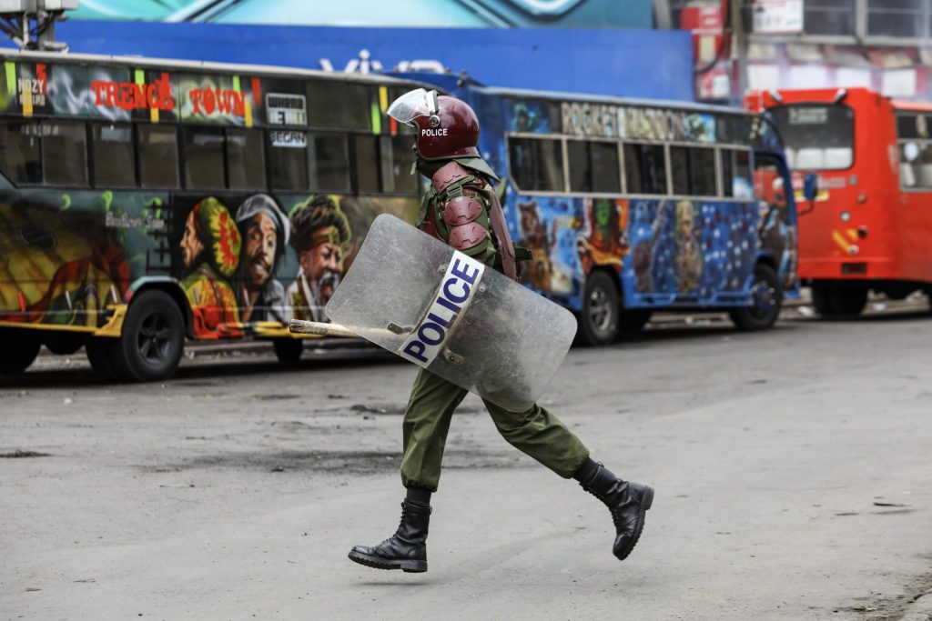 Le proteste, la violenza, il Kenya Kenya