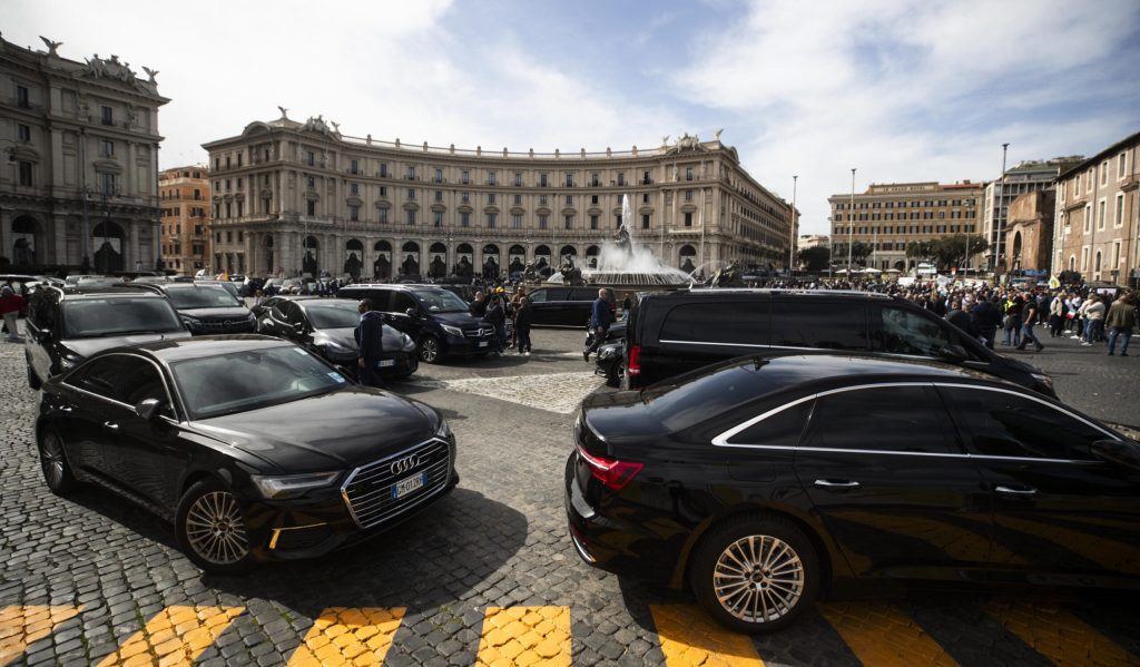 Auto NCC: come scegliere la macchina giusta senza commettere errori