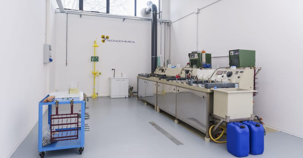 Galvanizzati da Tecnochimica: tra bulloni, arte e generazioni