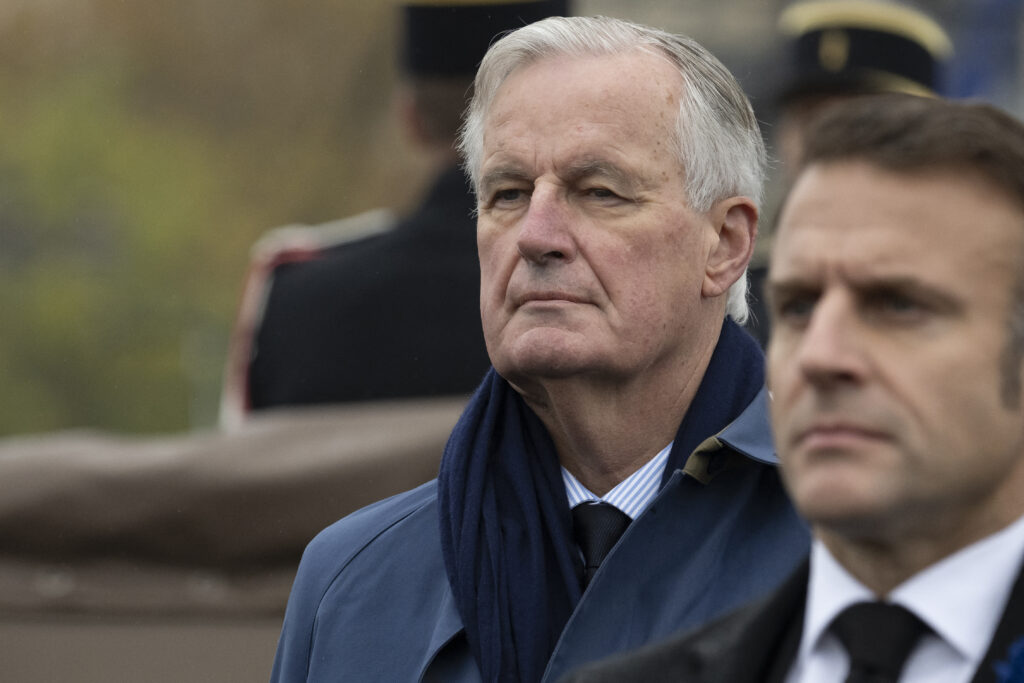 macron barnier