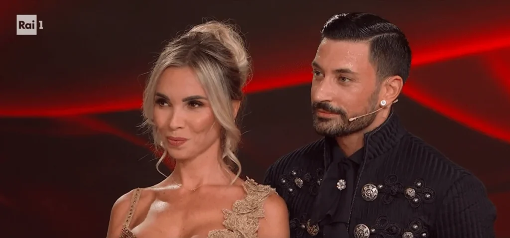 Scintille a Ballando, Bocchi balla e Mariotto sbadiglia. Interviene Pernice: “Non capisci niente di ballo”