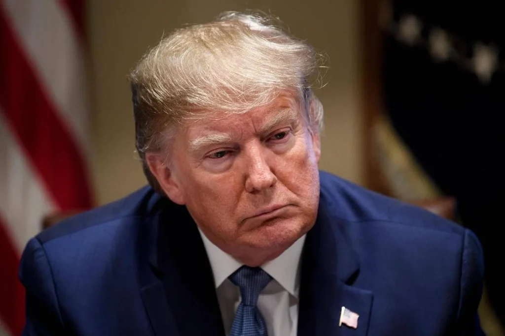 Ucraina, Trump contro Zelensky: “E’ ora di un nuovo presidente”
